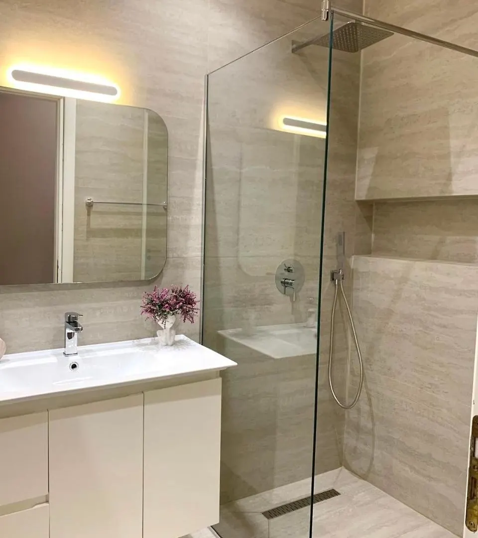 Lovely Beach Apartment 1 Min Away From The Beach Avlonya
