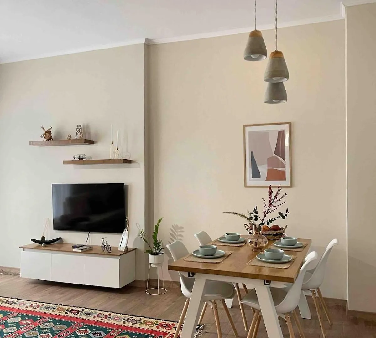 Lovely Beach Apartment 1 Min Away From The Beach Avlonya